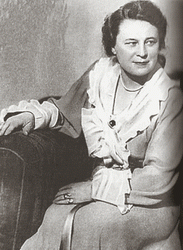 Народная артистка СССР А.К. Тарасова