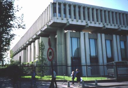 Здание Посольства СССР в Париже построенное по проету М.П. Бубнова